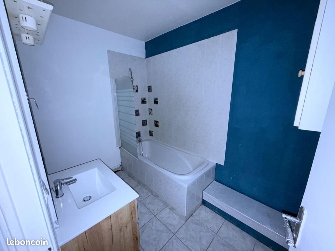 Maison à louer, 109m², La Fère