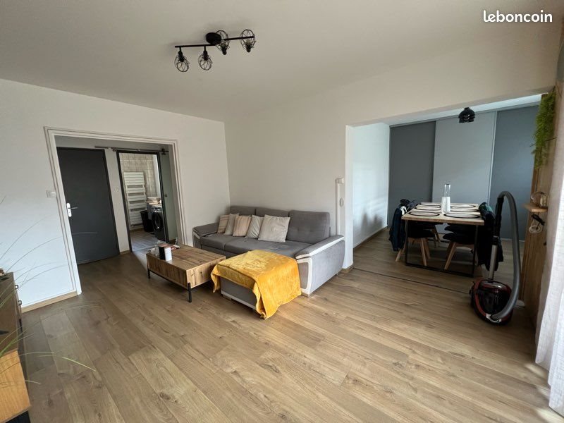 Appartement à vendre, 66m², Saint-Max