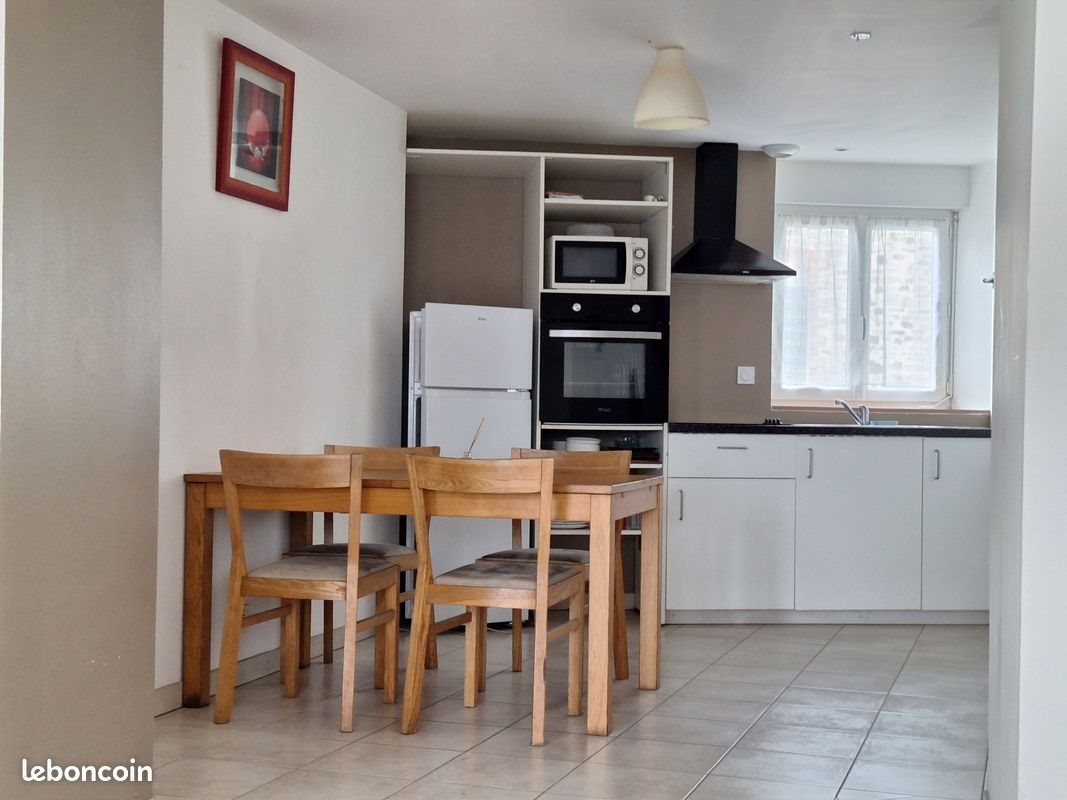 Maison à louer, 70m², Saint-Aubin-des-Châteaux