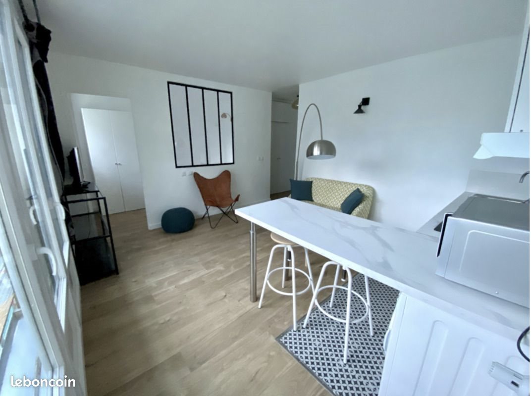 Appartement à louer, 28m², Paris 18ème