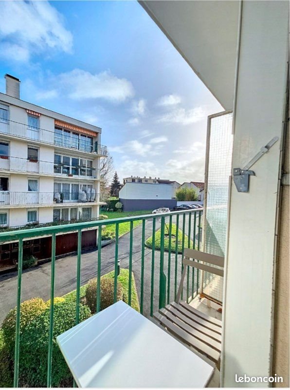Appartement à louer, 16m², Maisons-Laffitte