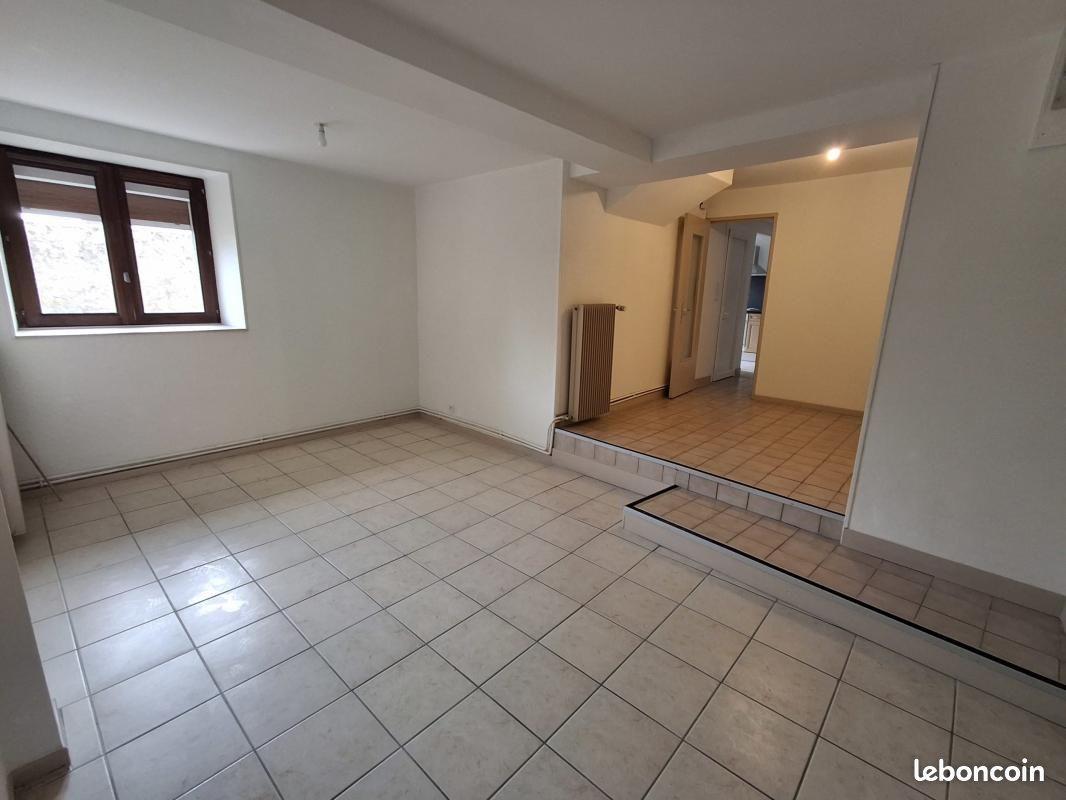 Appartement à louer, 60m², Tavaux