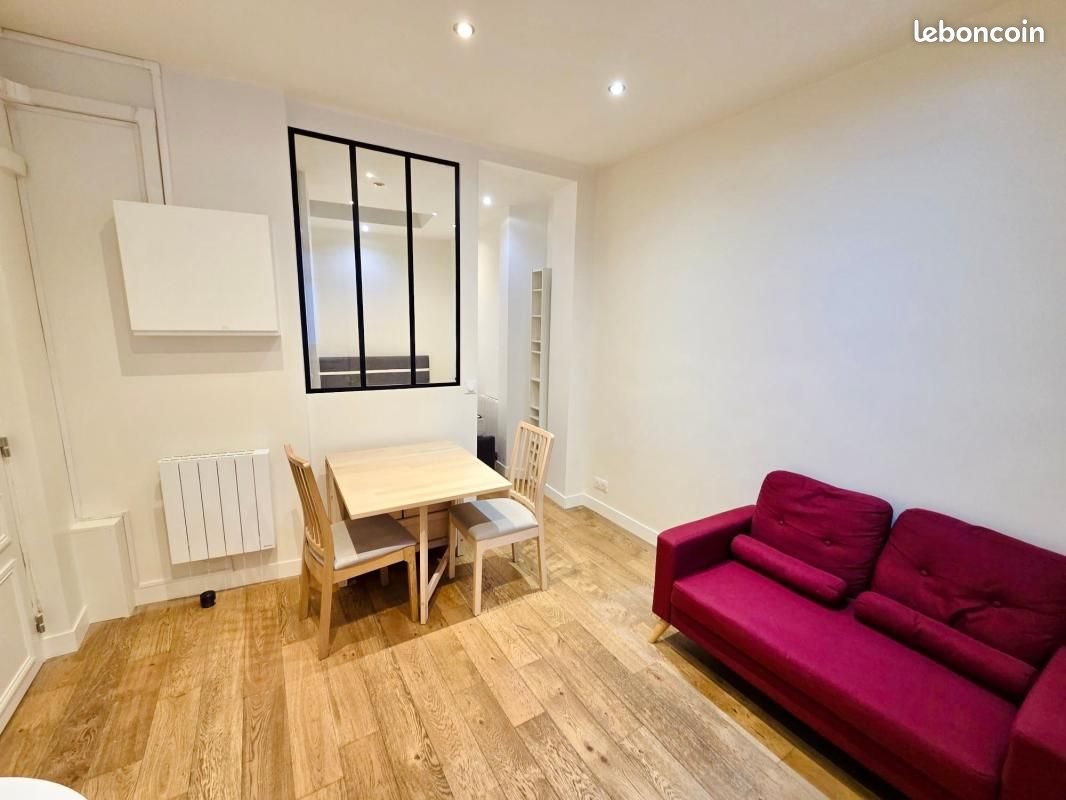 Appartement à louer, 25m², Paris 18ème
