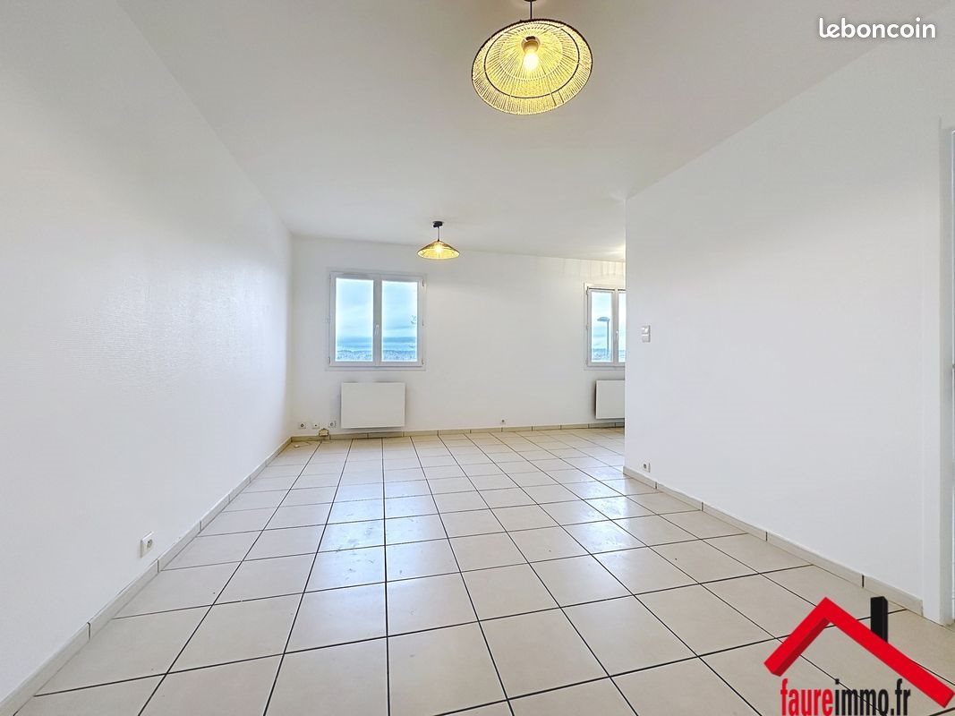 Appartement à louer, 55m², Cosnac