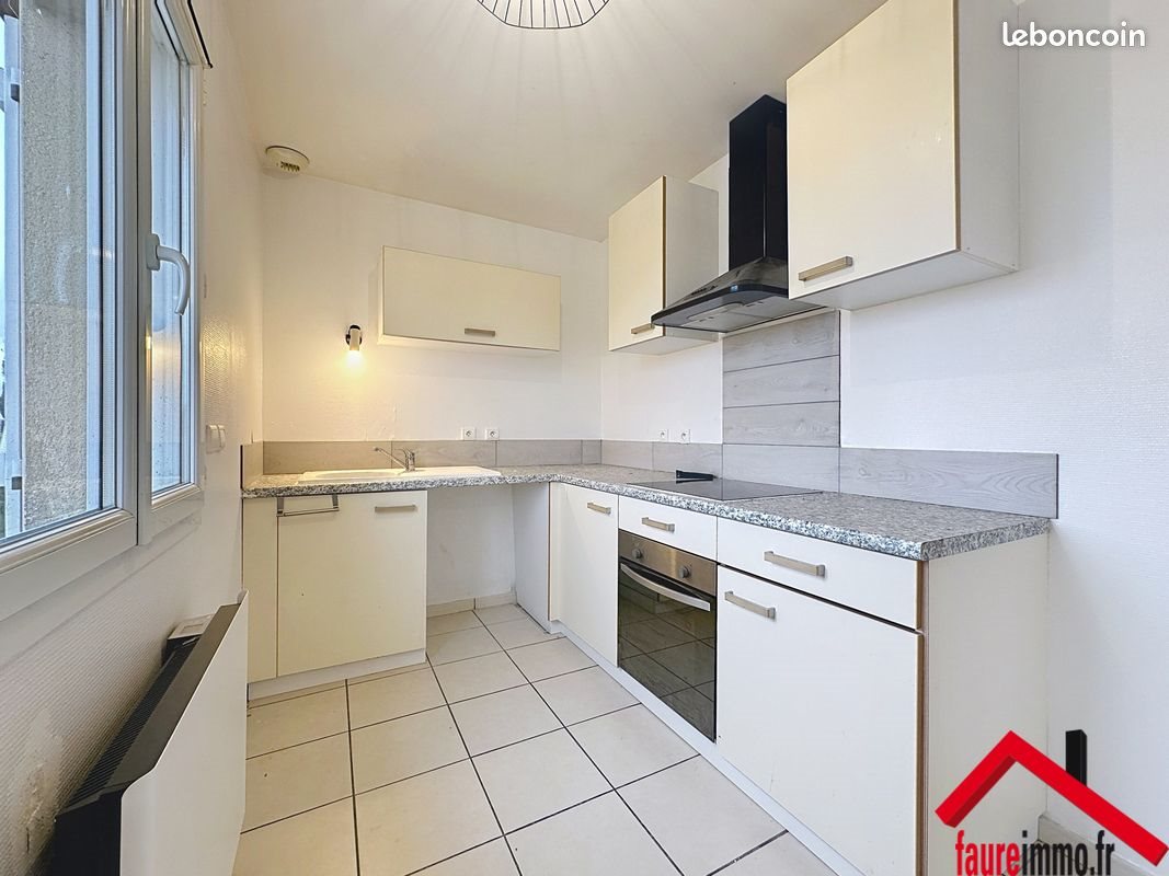 Appartement à louer, 55m², Cosnac