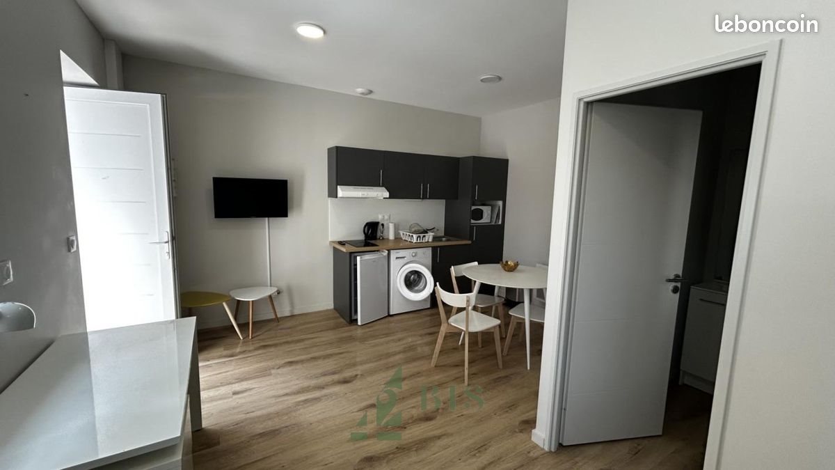 Appartement à louer, 25m², Roanne