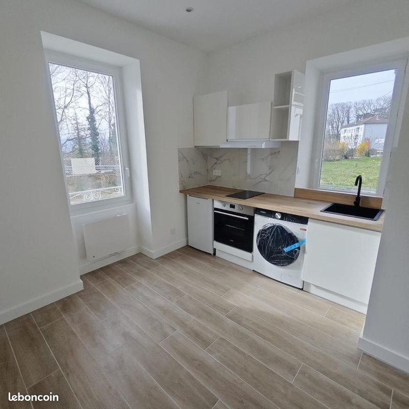 Appartement à louer, 24m², Gex