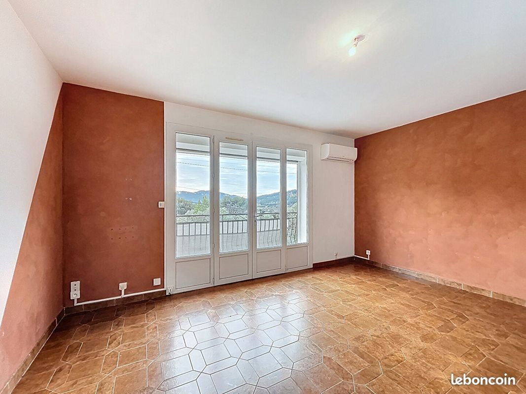 Appartement à louer, 70m², La Cadière-d'Azur