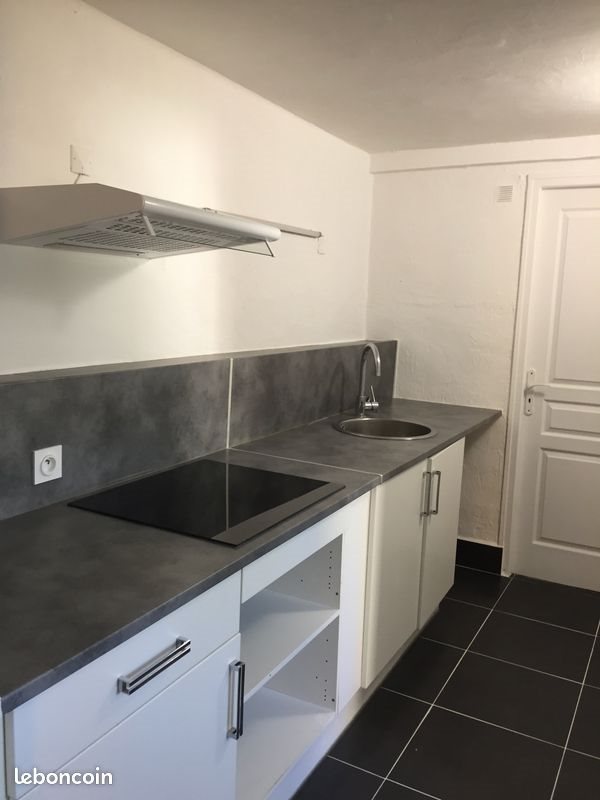Appartement à louer, 80m², Corte