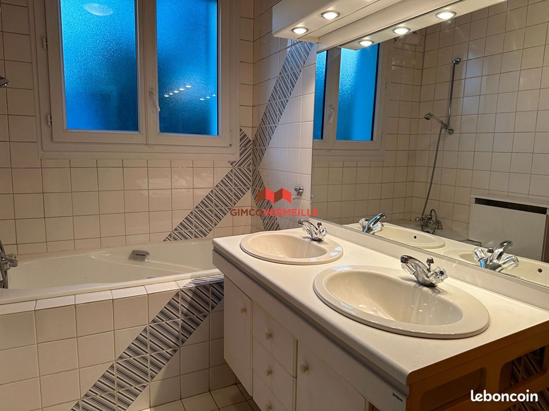 Appartement à louer, 87m², Bougival