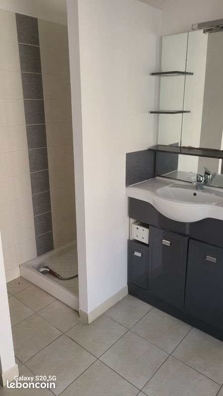 Appartement à louer, 63m², Nîmes