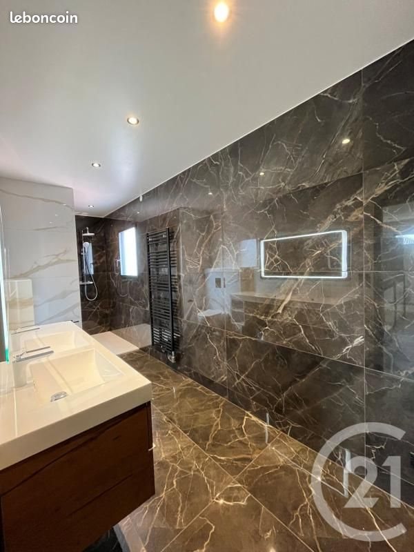 Maison à louer, 144m², Charly-Oradour