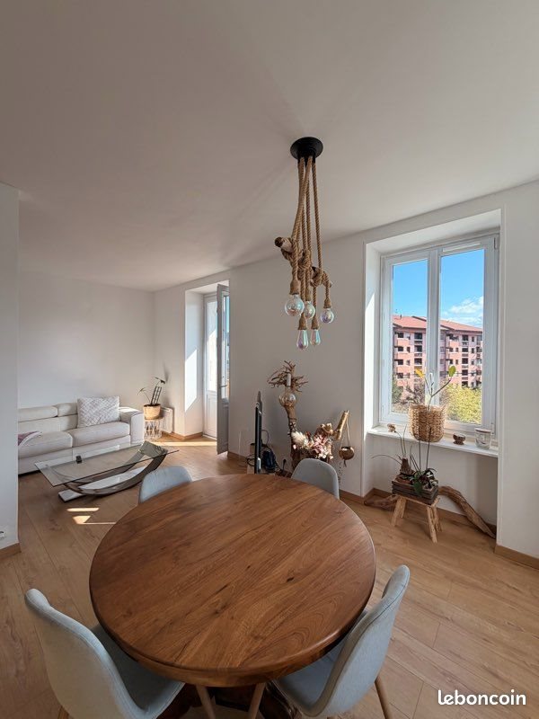 Appartement à louer, 70m², Thonon-les-Bains