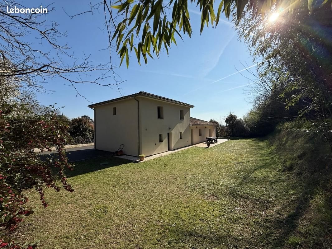 Maison à vendre, 159m², Saint-Prim