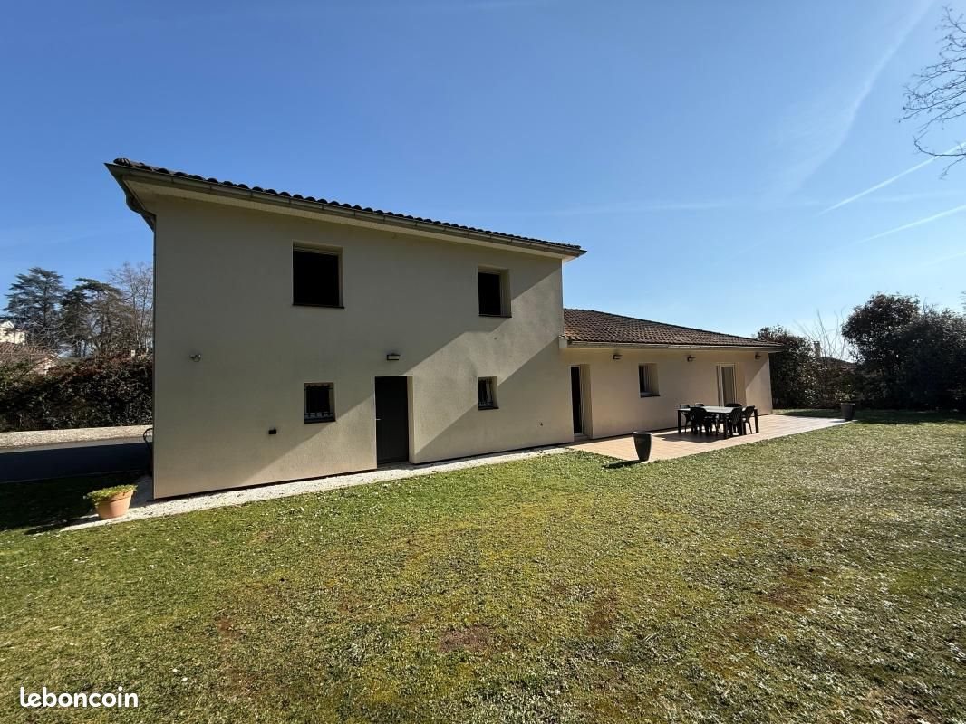 Maison à vendre, 159m², Saint-Prim