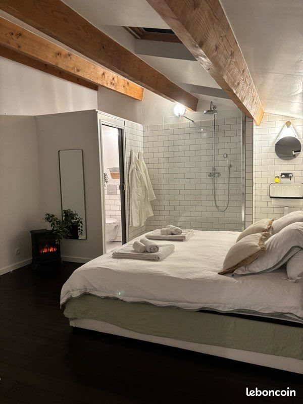 Maison à louer, 70m², Saint-Mitre-les-Remparts
