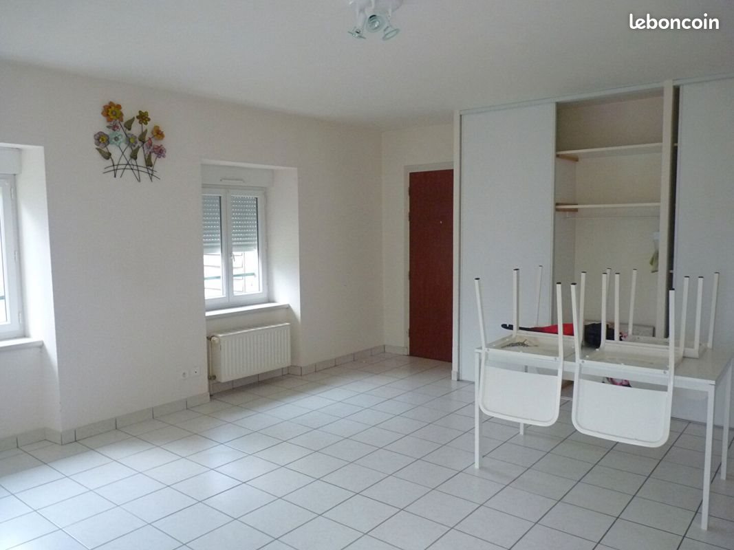 Appartement à louer, 37m², Saint-Jeures