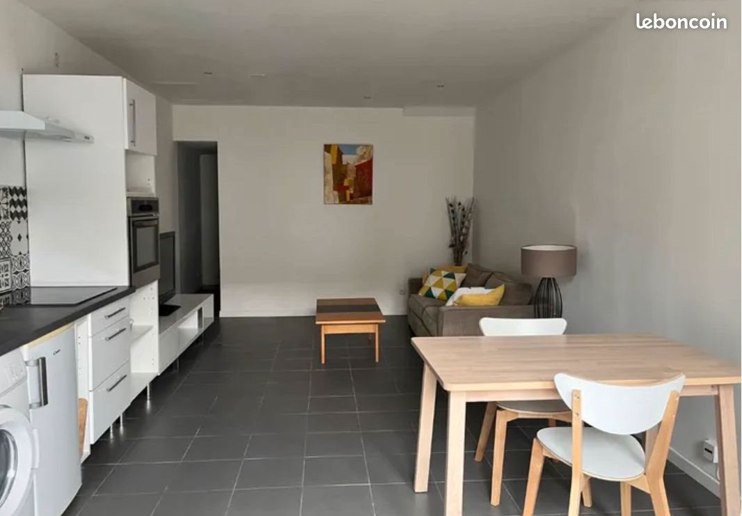 Appartement à louer, 65m², Marseille 8ème