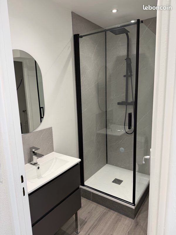 Appartement à louer, 28m², Thiers