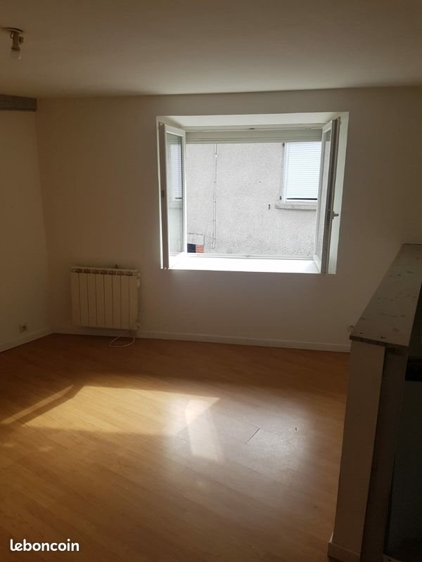 Maison à louer, 35m², Dournazac