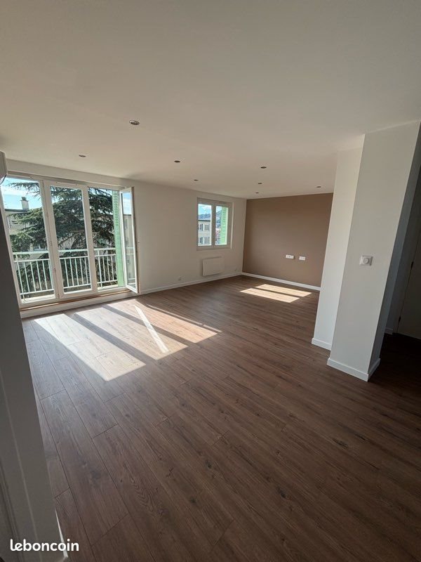 Appartement à vendre, 68m², Guilherand-Granges