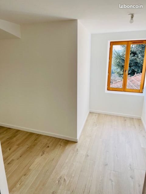 Maison à louer, 53m², Sourcieux-les-Mines