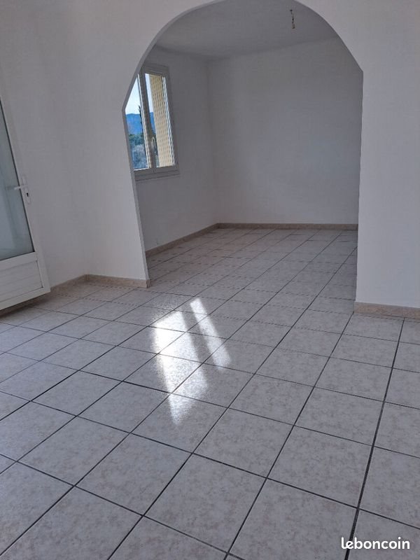 Appartement à louer, 52m², Brignoles