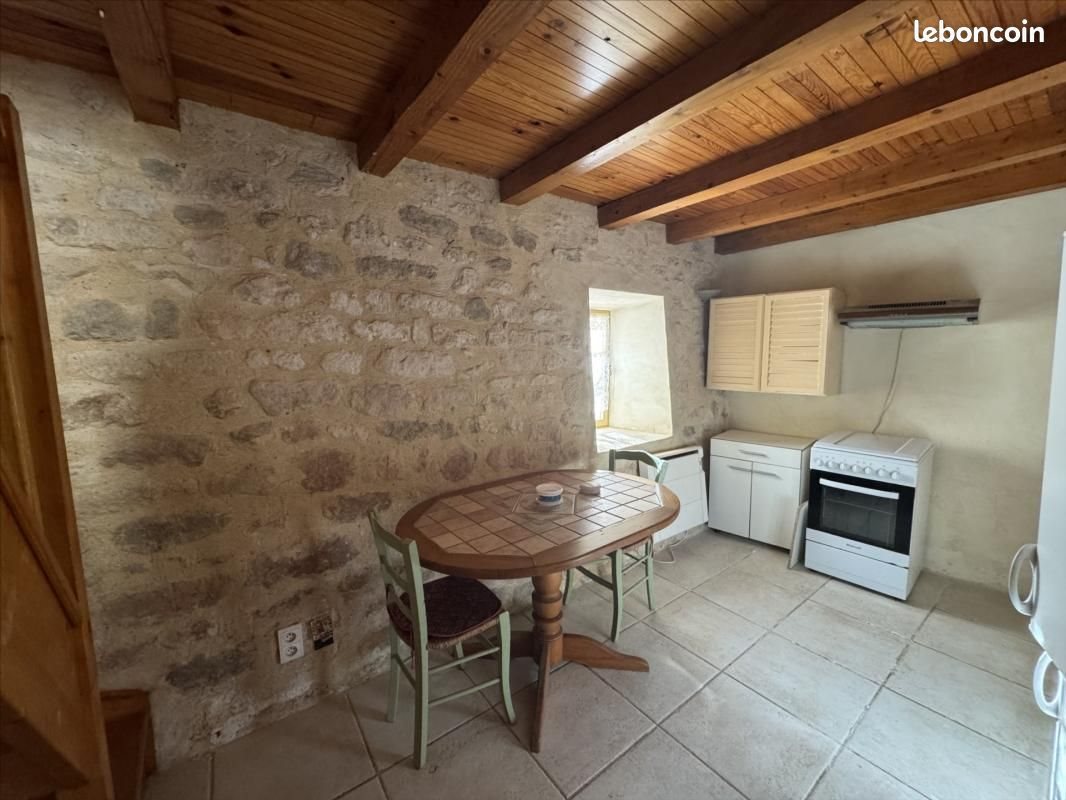 Appartement à louer, 25m², Saint-Restitut