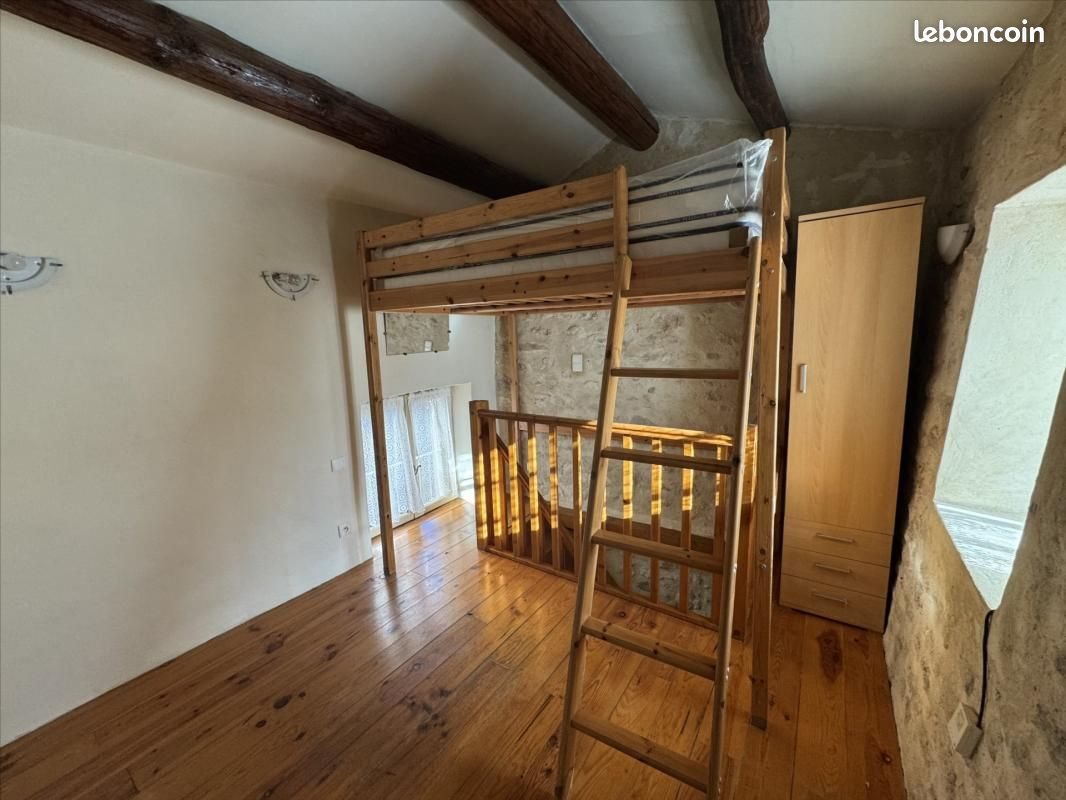 Appartement à louer, 25m², Saint-Restitut