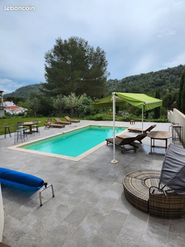 Maison à vendre, 350m², Roquefort-la-Bédoule