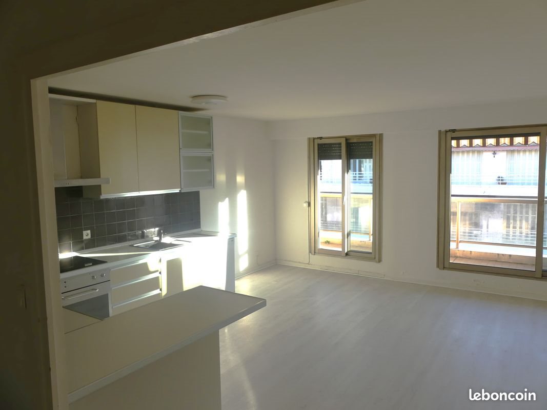 Appartement à louer, 74m², Nice