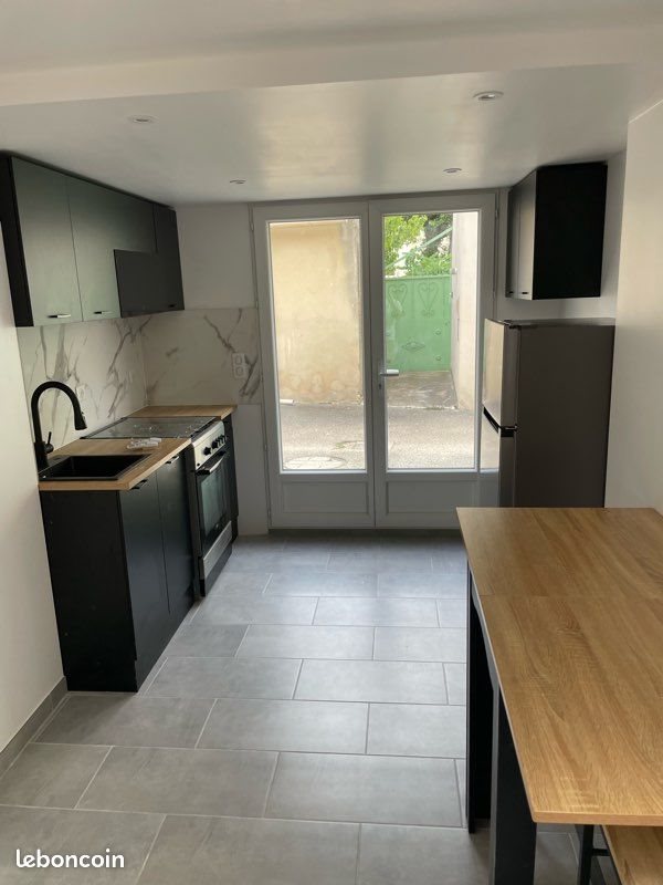Appartement à louer, 22m², Orange