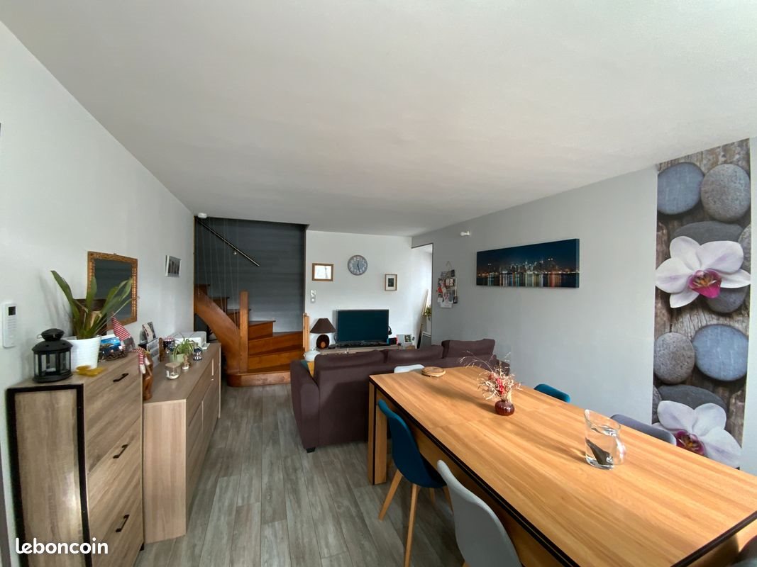 Maison à louer, 64m², Peyrilhac