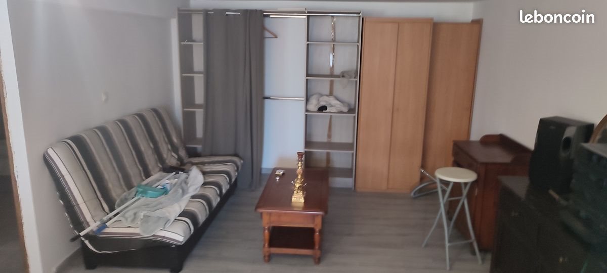 Appartement à louer, 30m², Charmes