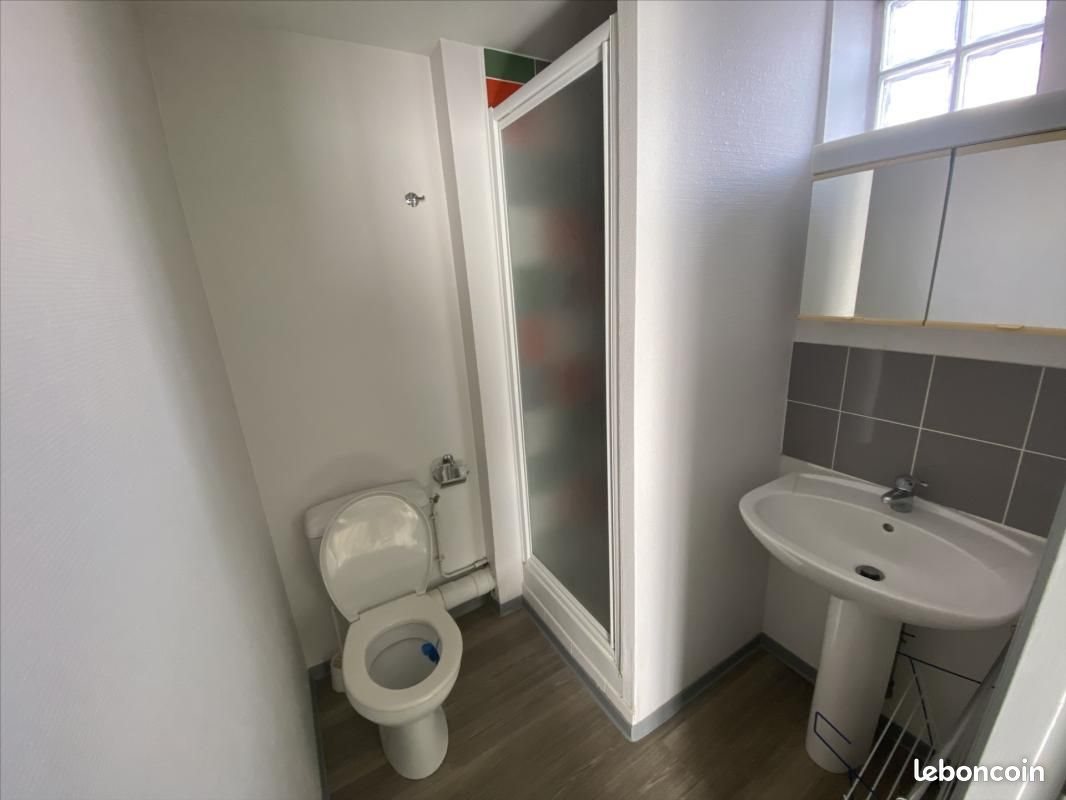 Appartement à louer, 17m², Angoulême