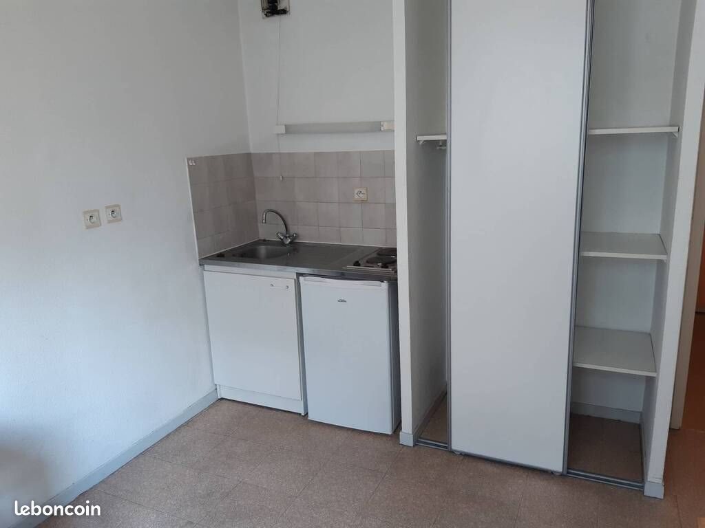Appartement à louer, 18m², Lyon 8ème