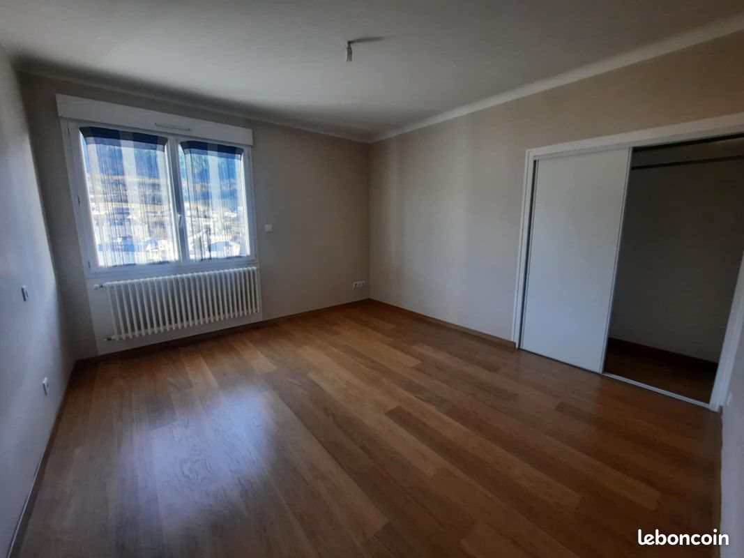 Appartement à louer, 60m², Mende