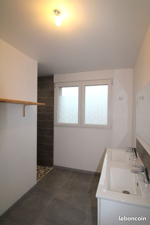 Maison à louer, 111m², Saint-Vit