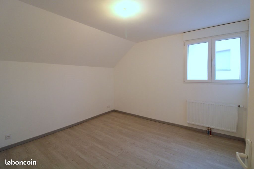 Maison à louer, 111m², Saint-Vit