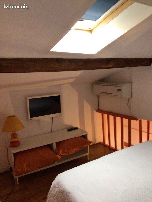 Maison à louer, 25m², Saint-Laurent-d'Aigouze