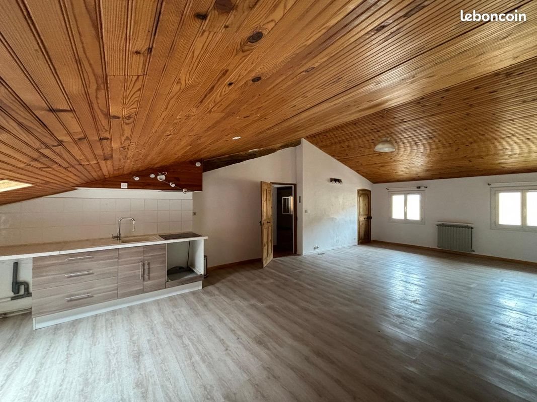 Appartement à louer, 76m², Flayosc