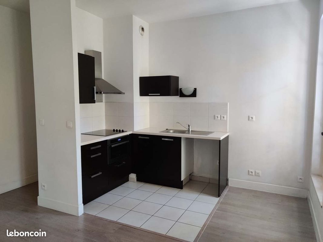 Appartement à louer, 40m², Marseille 2ème