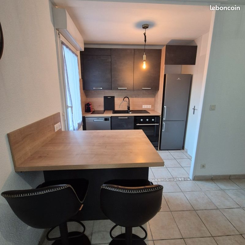 Appartement à louer, 46m², Arpajon-sur-Cère