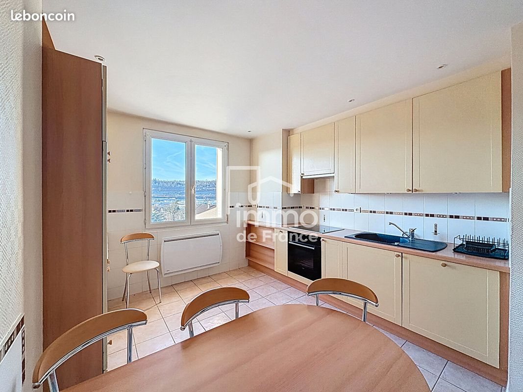 Appartement à vendre, 72m², Oyonnax