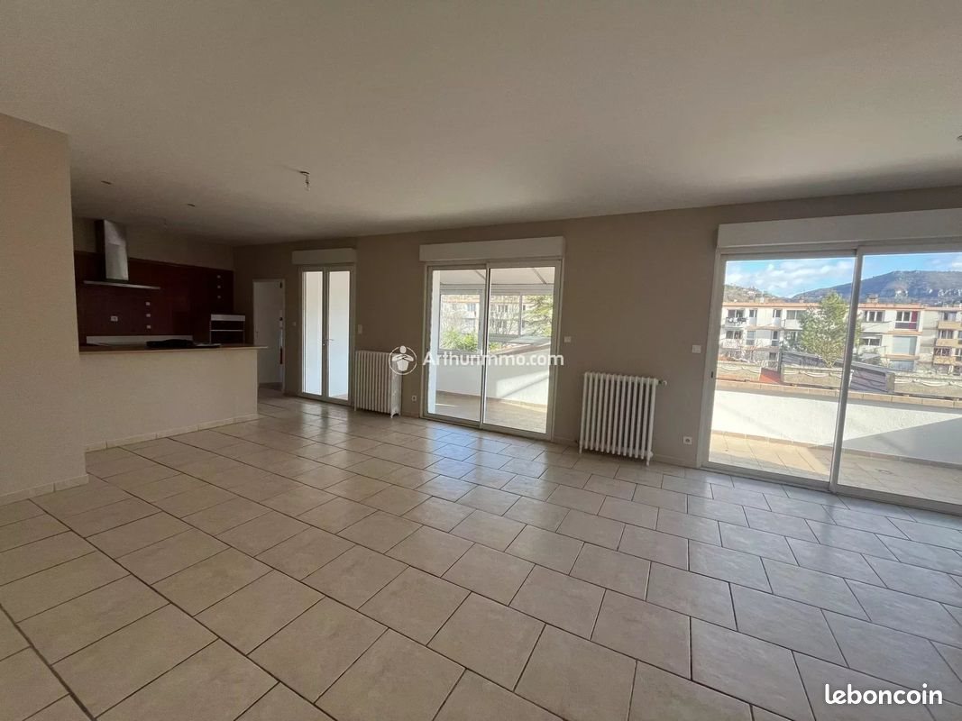 Appartement à louer, 104m², Millau