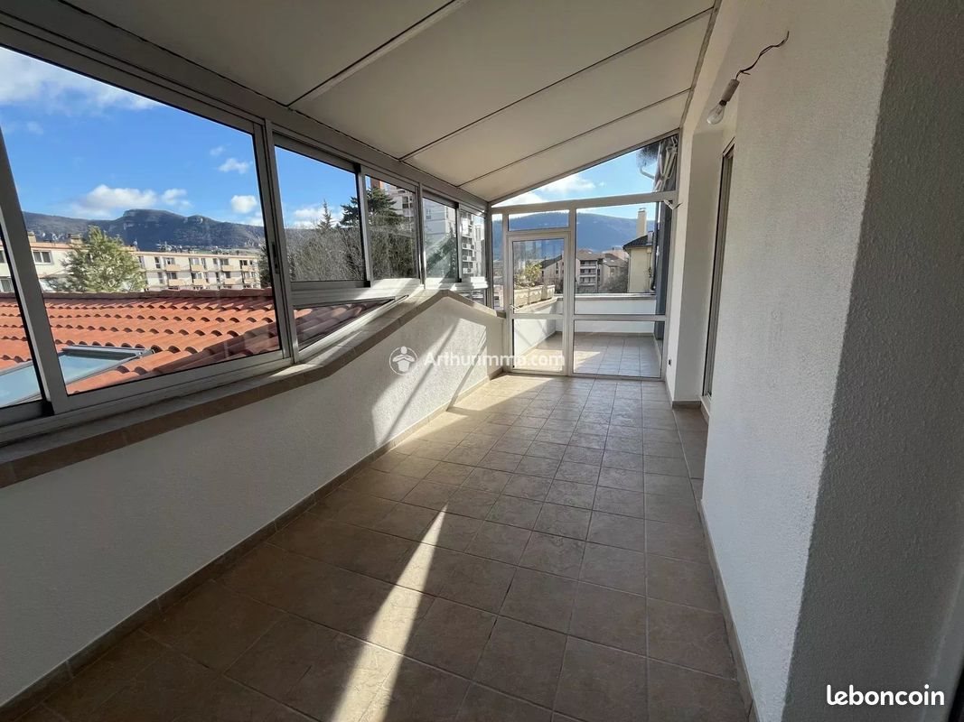 Appartement à louer, 104m², Millau