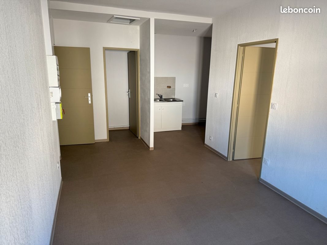 Appartement à louer, 42m², Clermont-l'Hérault