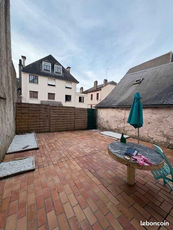 Appartement à louer, 40m², Oloron-Sainte-Marie