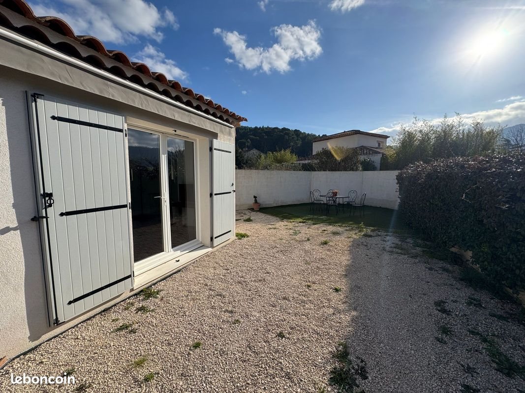 Maison à louer, 38m², Gémenos