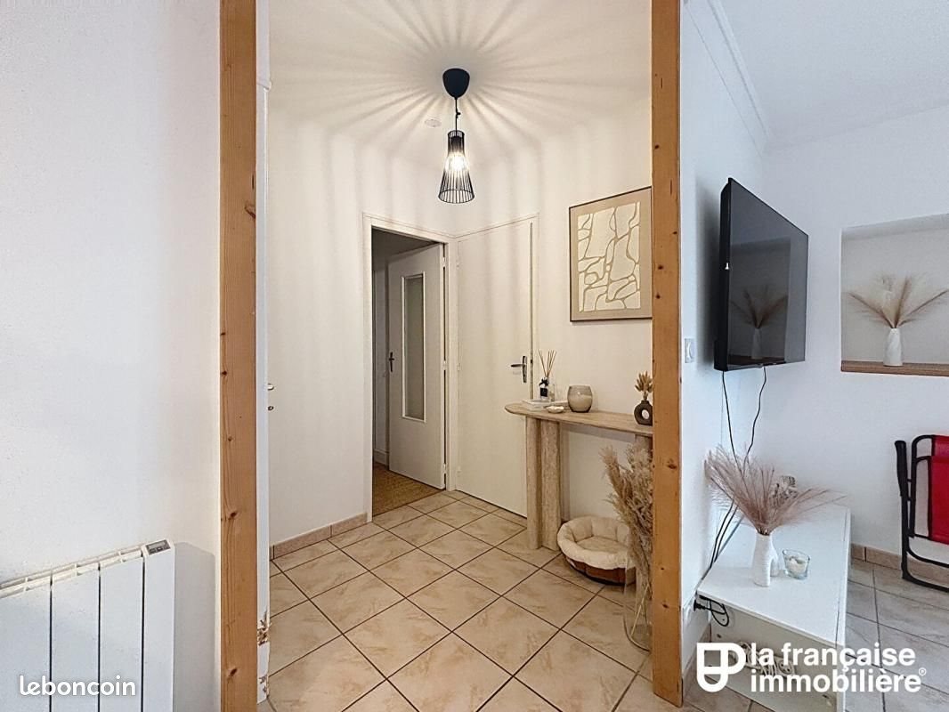 Appartement à louer, 67m², Monterfil